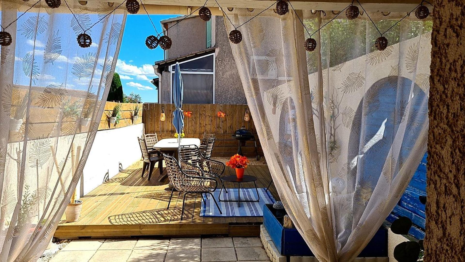 Maison Chaleureuse A Uzès Екстериор снимка
